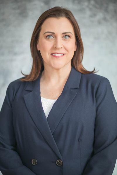 Jennifer  Kline